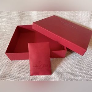 Valentino empty box